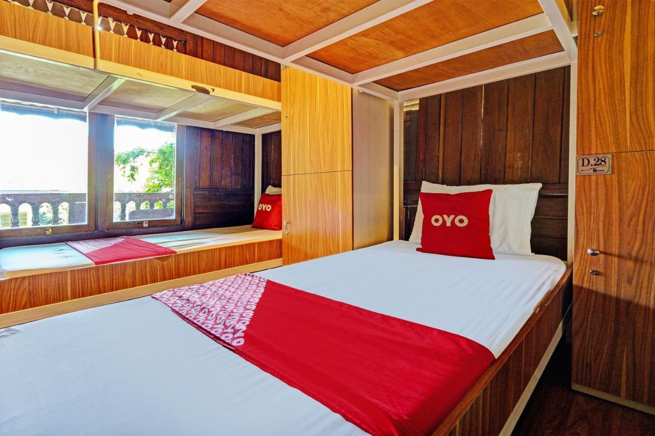 Oyo 92927 Griya Ayu Minahasa