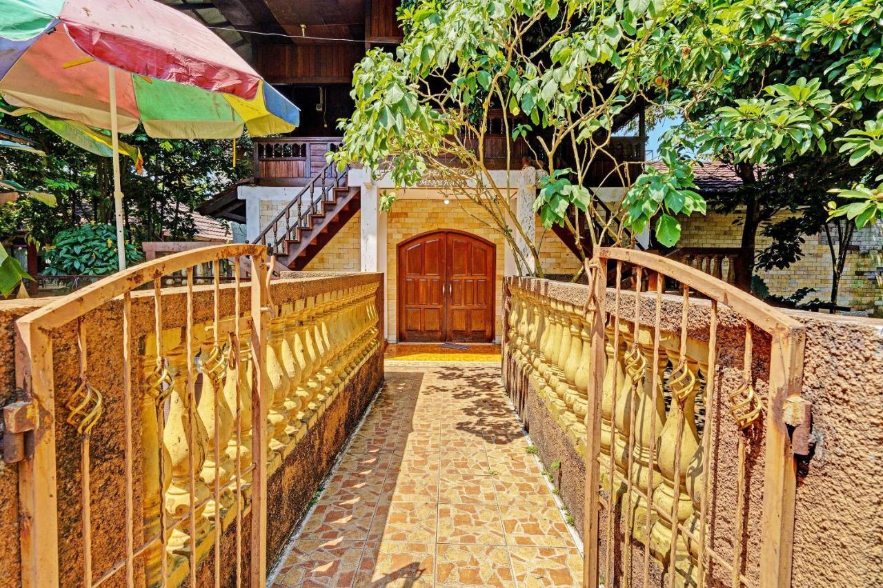 Oyo 92927 Griya Ayu Minahasa Hotel Bandung